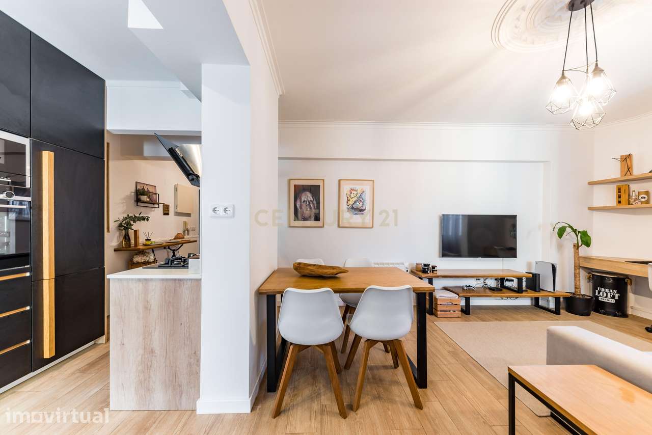 T2 totalmente remodelado e pronto a entrar, a 20 minutos do centro de - Grande imagem: 5/15