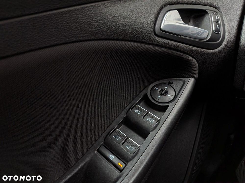 Ford Focus 1.5 EcoBoost ST-Line Black ASS - 27