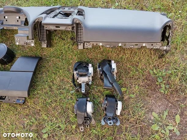 Deska, poduszki, pasy Porsche Cayenne II 75P 2010-r. - 2