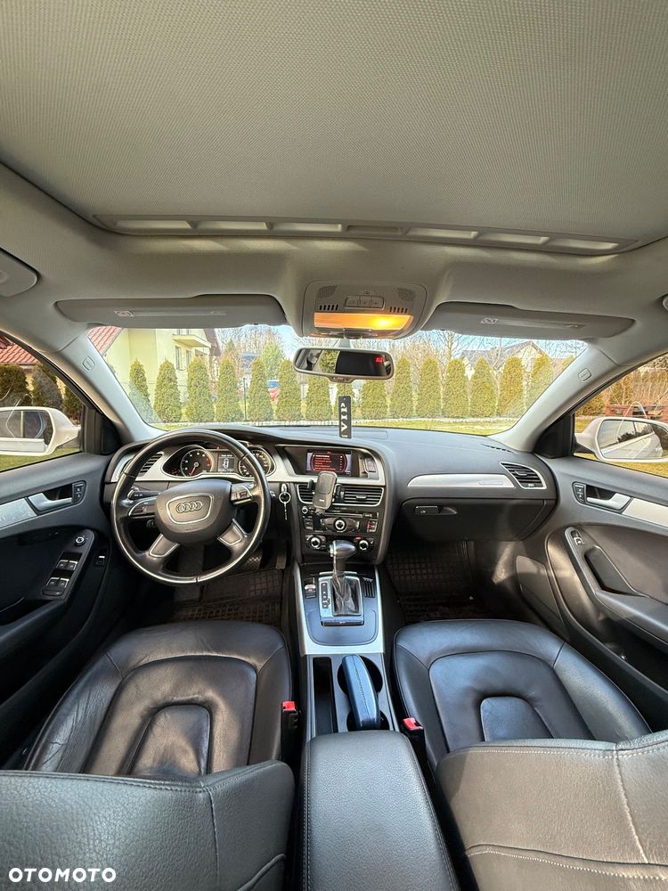 Audi A4 Limousine - 12