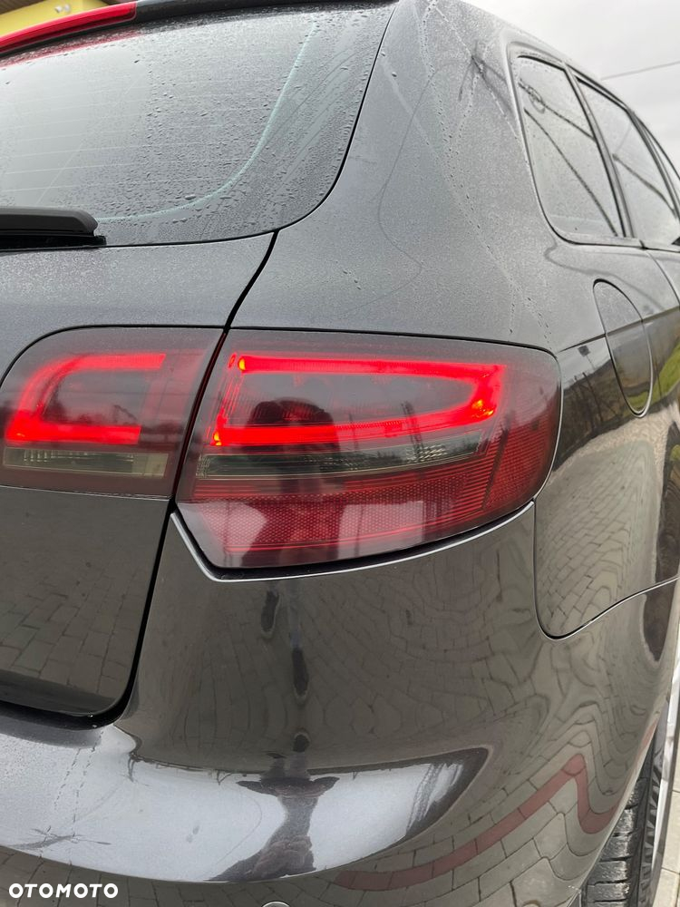 Audi A3 1.6 TDI Sportback S tronic Ambition - 4