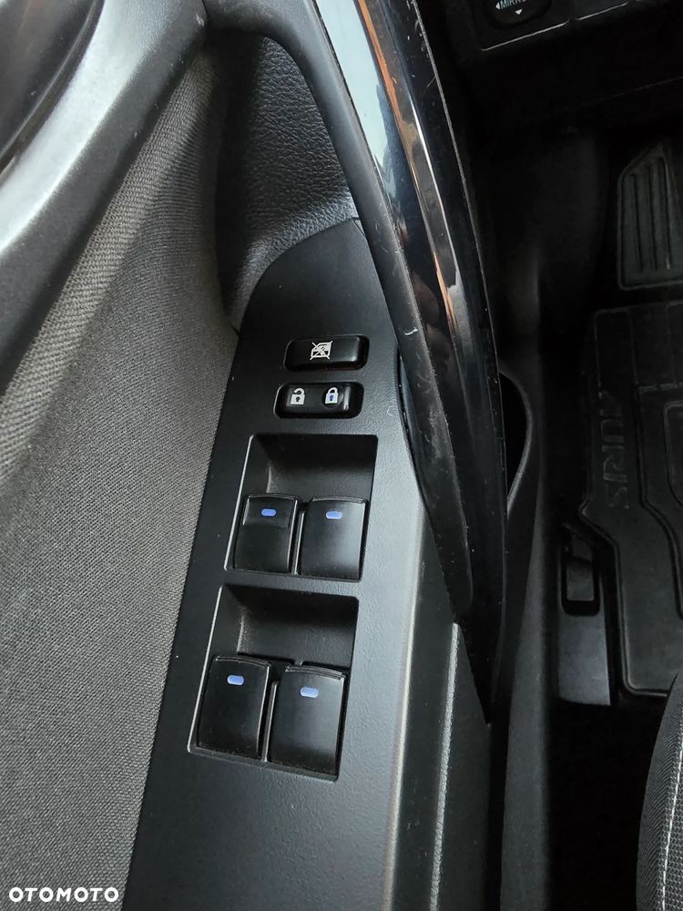 Toyota Auris 1.6 Premium Comfort - 17