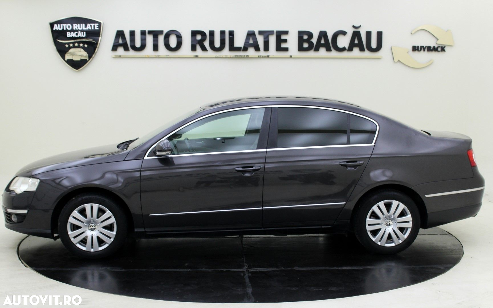 Volkswagen Passat - 5