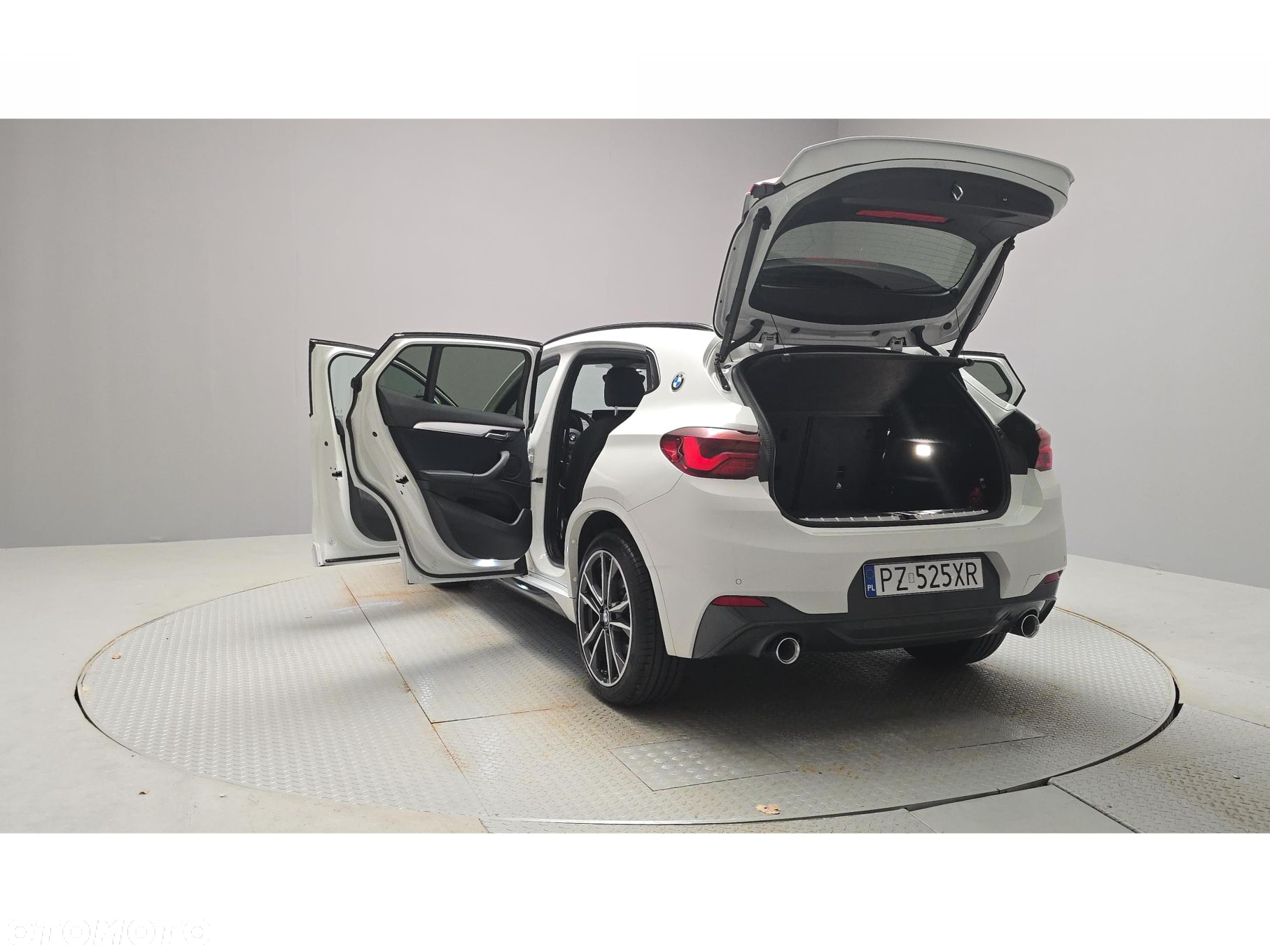 BMW X2 - 15