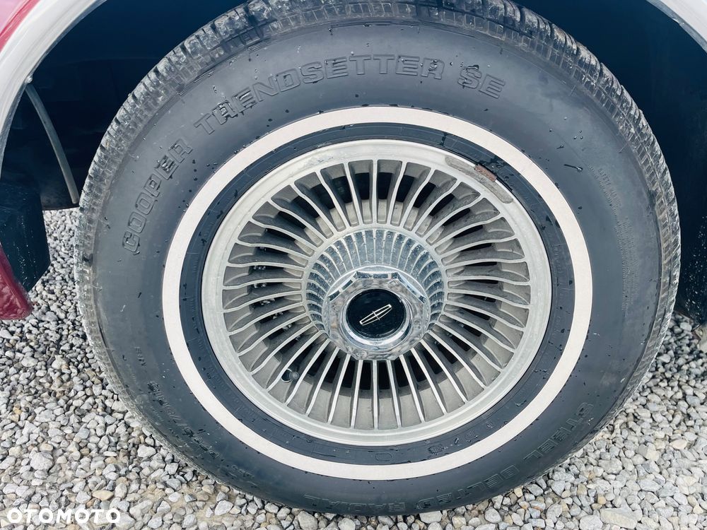 Lincoln Continental - 10