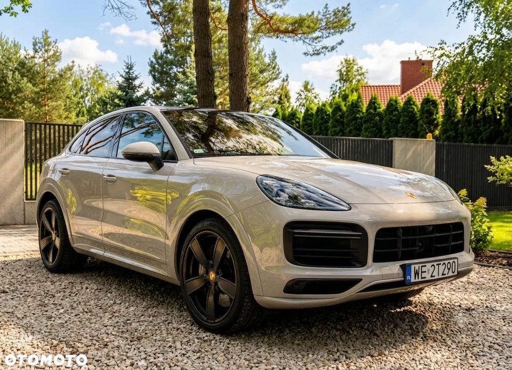 Porsche Cayenne - 2