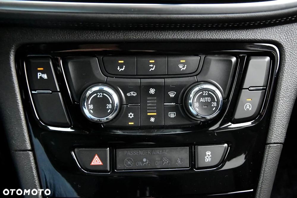 Opel Mokka 1.4 T Cosmo S&S - 28