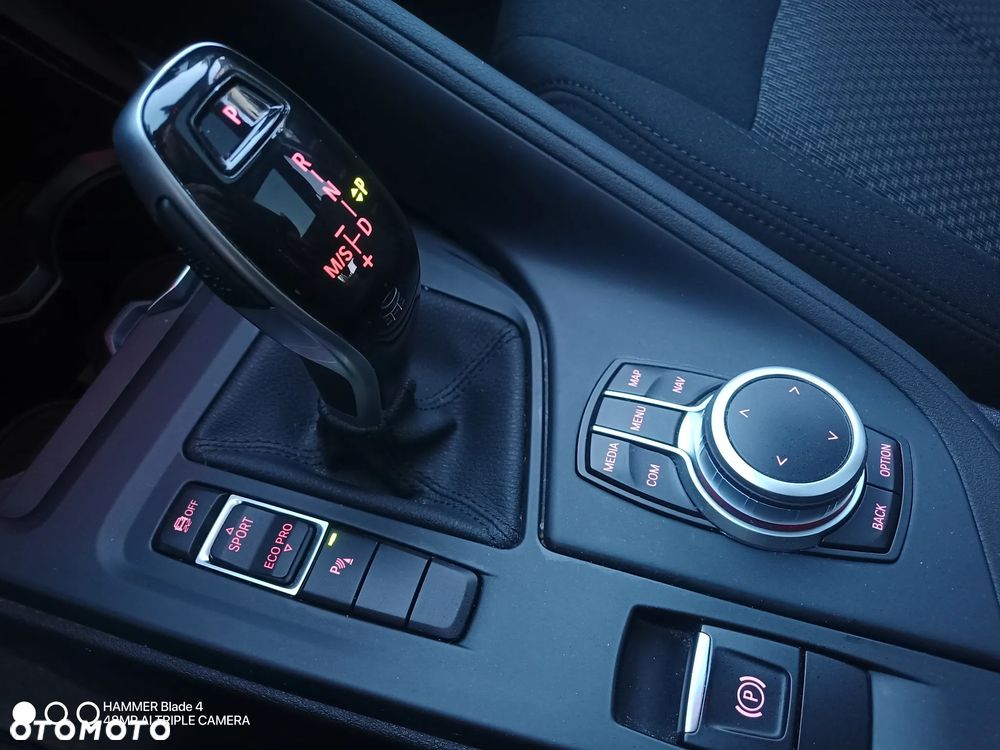 BMW X1 sDrive18i Advantage - 12
