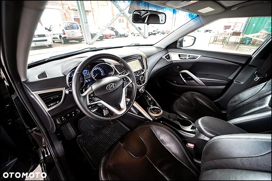 Hyundai Veloster - 14