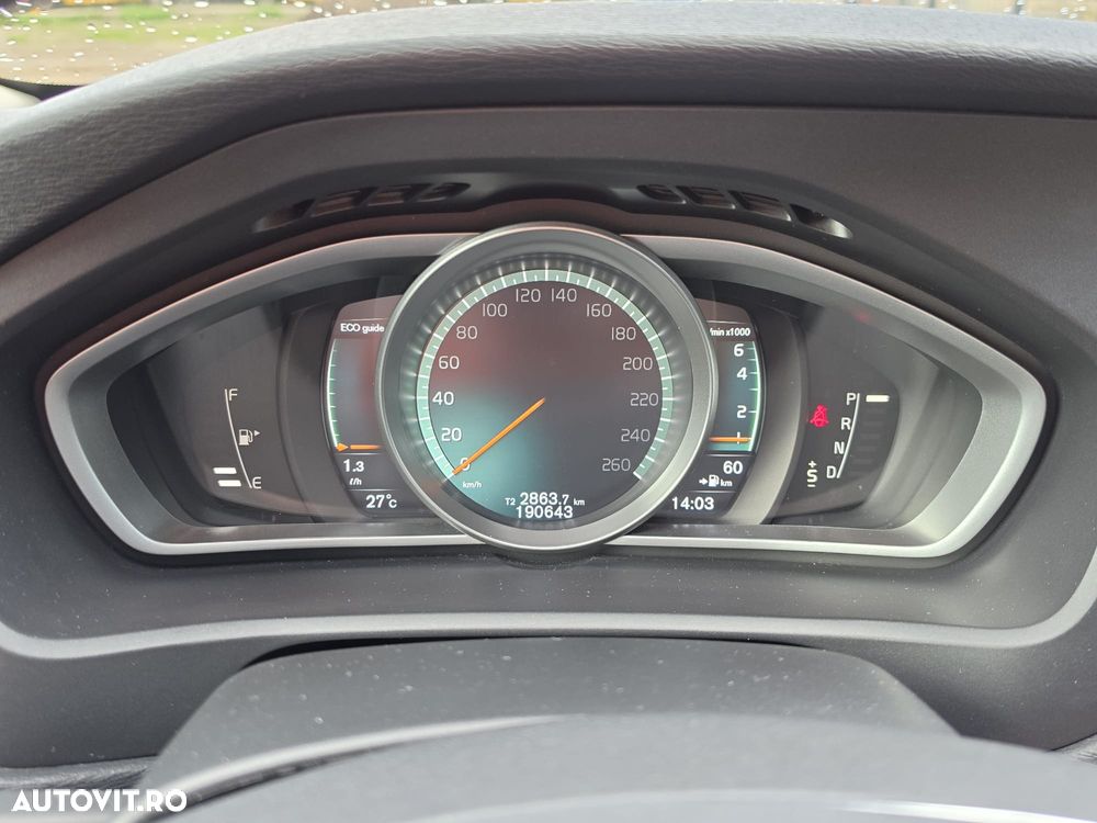 Volvo V40 - 27