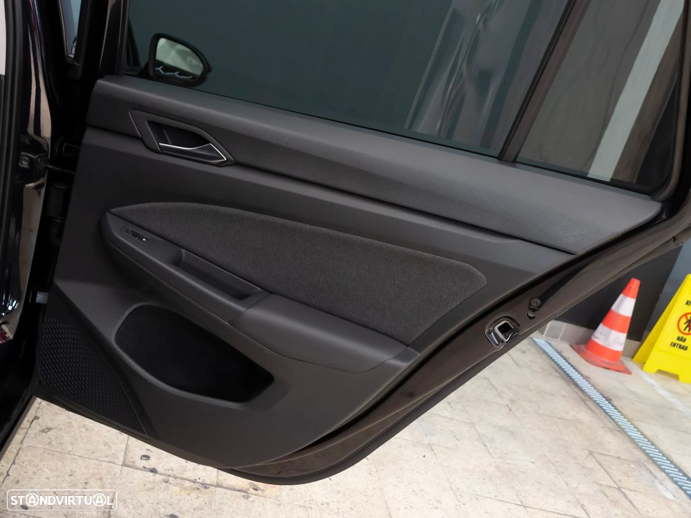 VW Golf Variant 2.0 TDi Life DSG - 9