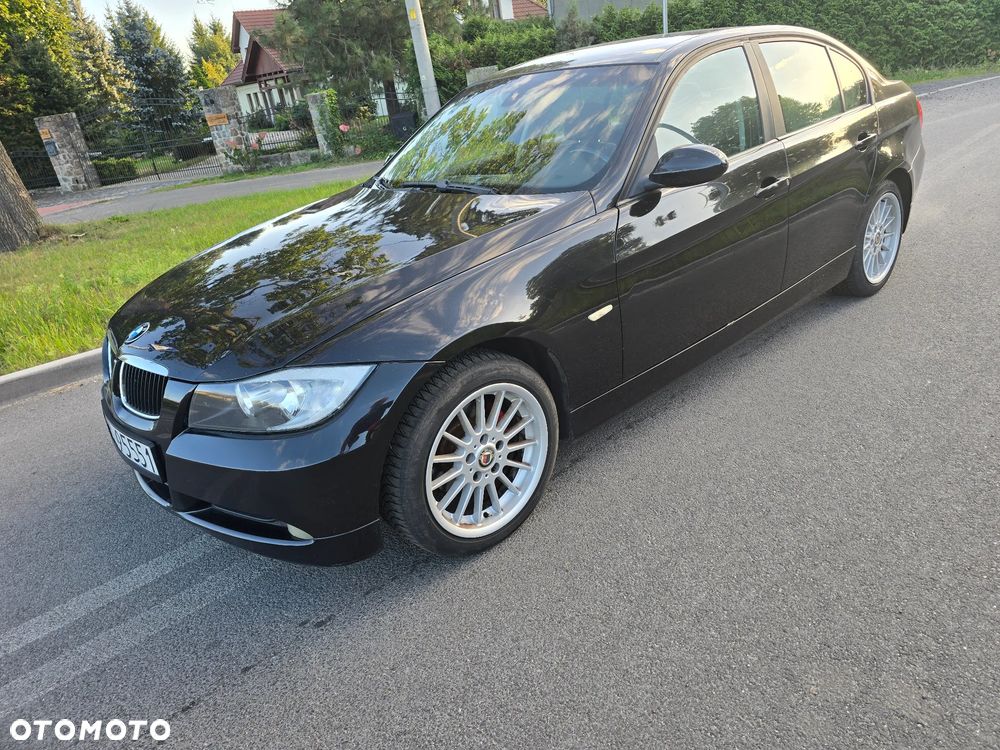 BMW Seria 3 320i - 4