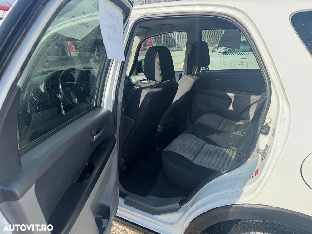 Suzuki SX4 1.6L 4WD GLX - 5