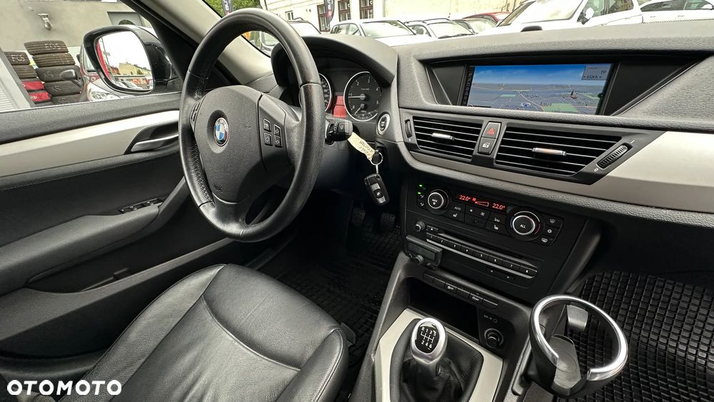 BMW X1 sDrive18d - 17