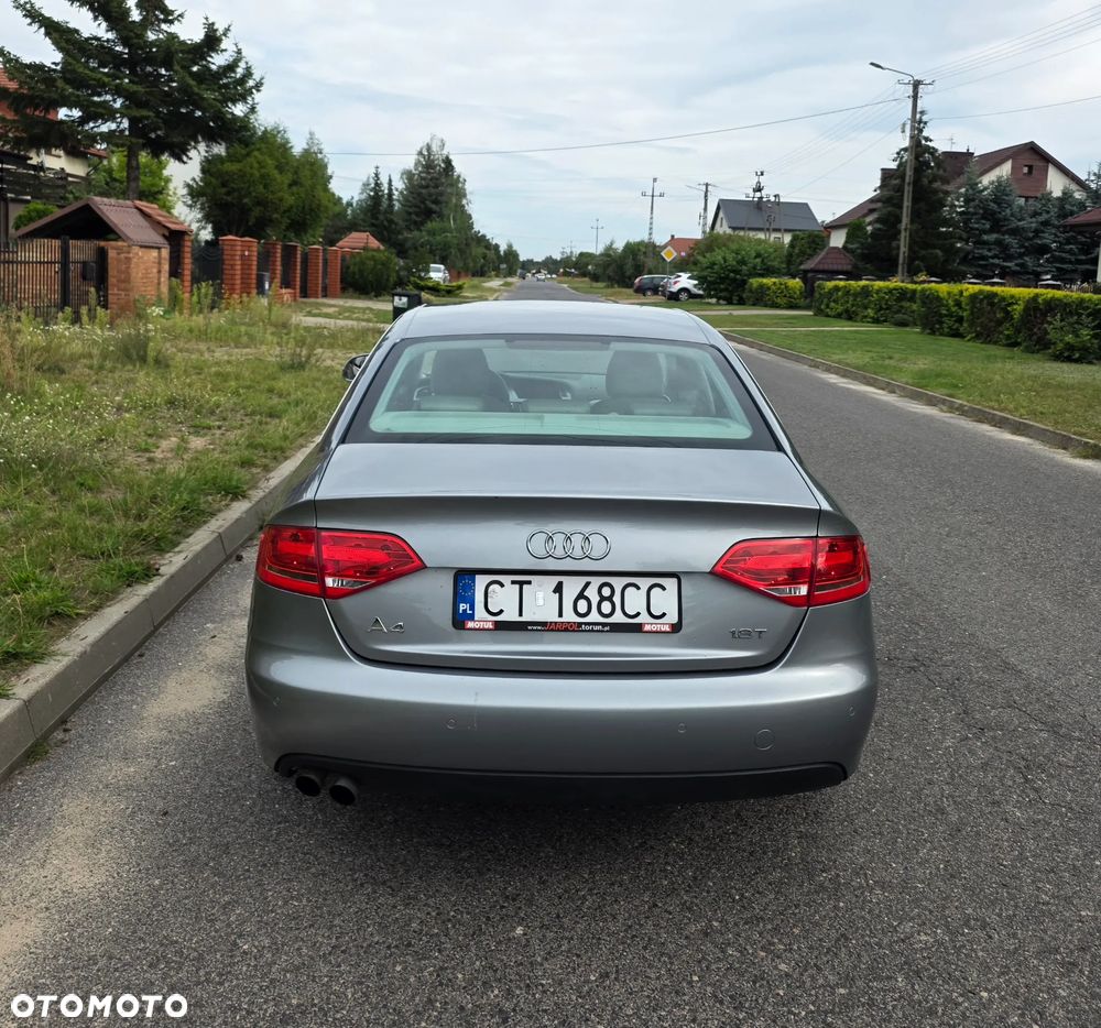 Audi A4 Limousine - 7