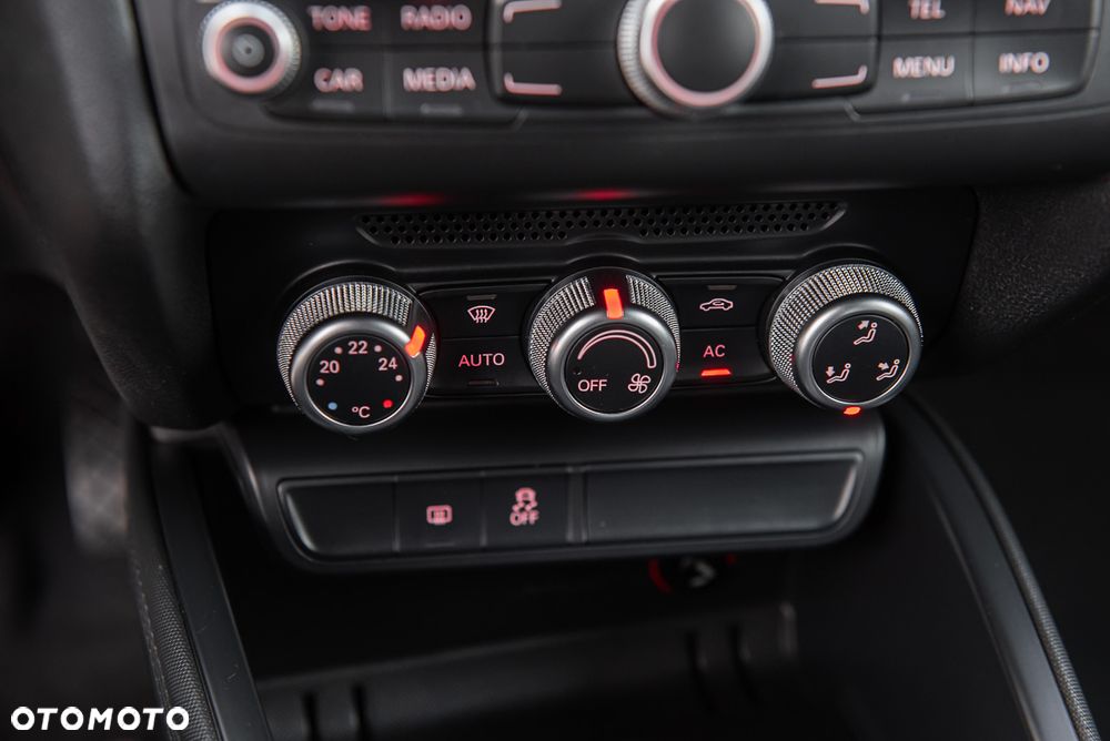 Audi A1 3-drzwiowe 1.4 TFSI S tronic S line edition m S line Sportpaket - 24