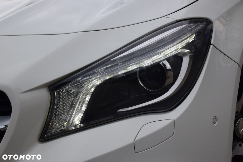 Mercedes-Benz CLA - 4