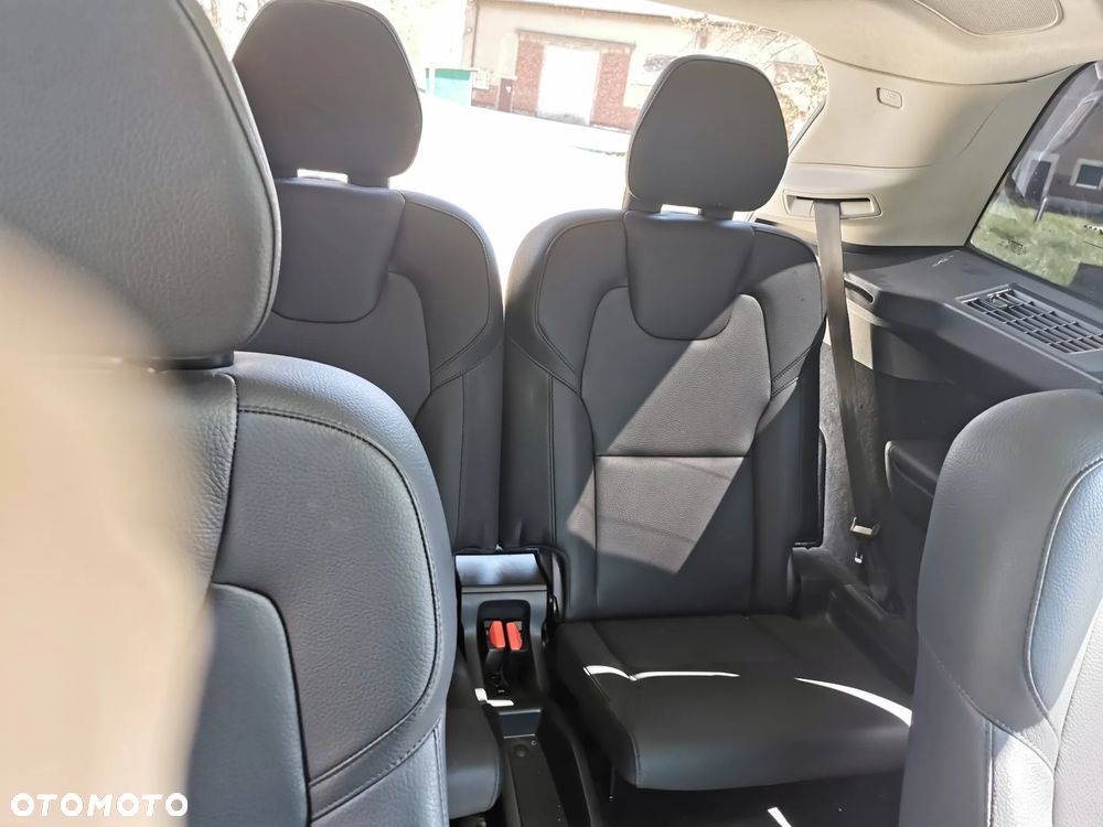 Volvo XC 90 T8 AWD Plus Bright - 24