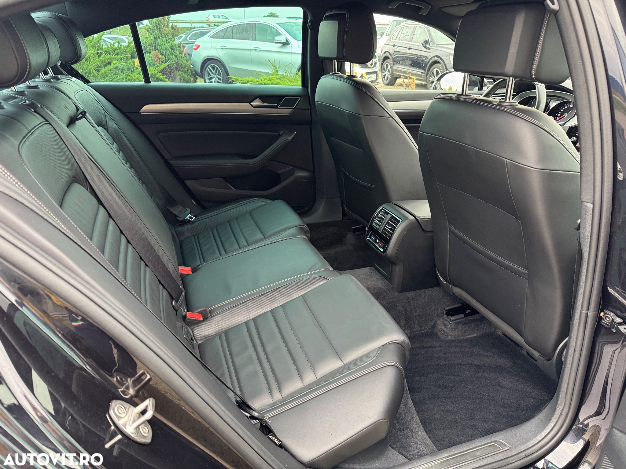 Volkswagen Passat 2.0 TDI DSG R Executive - 18