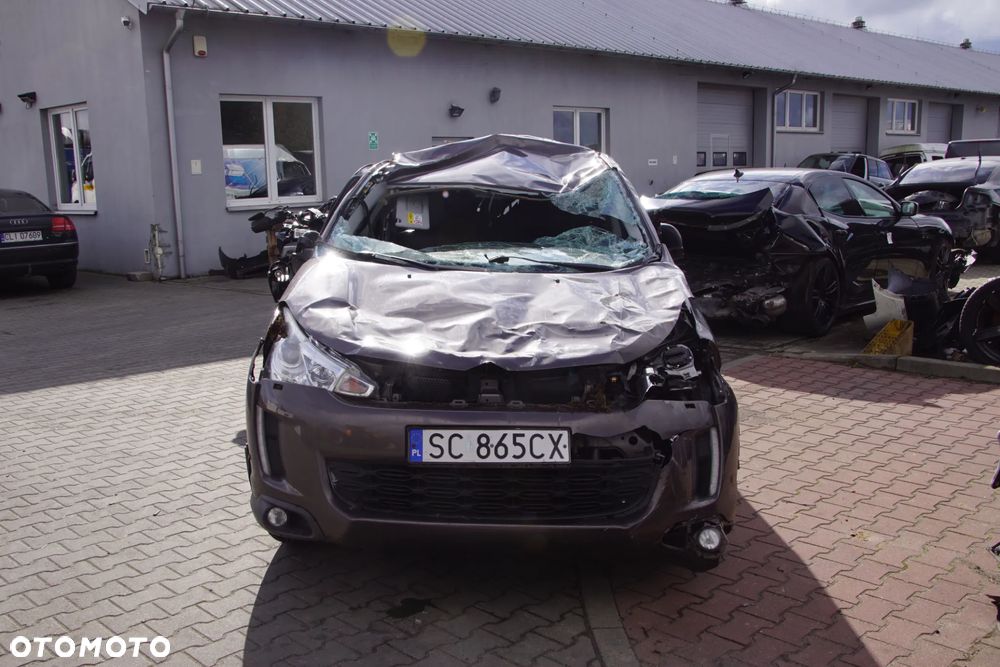 Auto na części - Citroen C4 Aircross 1.6 HDI 114 KM 9H05 F6MBC1ABZ KTZ 2015R Silnik Skrzynia Drzwi Błotnik Szyba Lusterko Klamka Lampa Deska Kokpit Sterownik Moduł Czujnik Licznik Kierownica Panel - 8