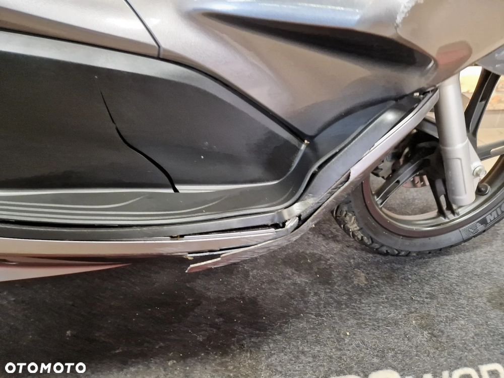 Honda PCX - 13