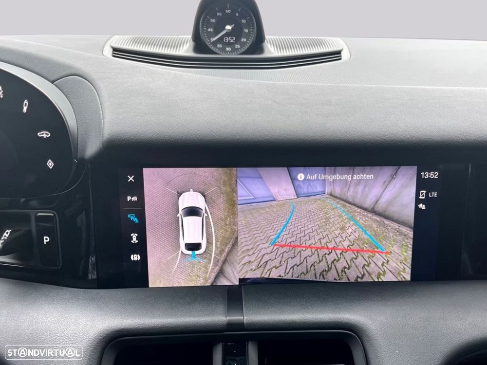 Porsche Taycan Cross Turismo - 9