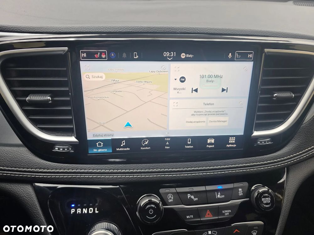 Chrysler Pacifica - 25