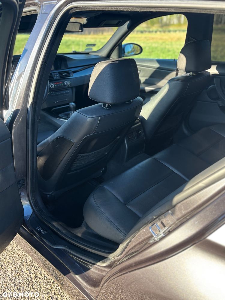 BMW Seria 3 330d DPF - 8
