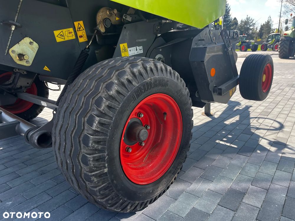 Claas VARIANT 350 - 16