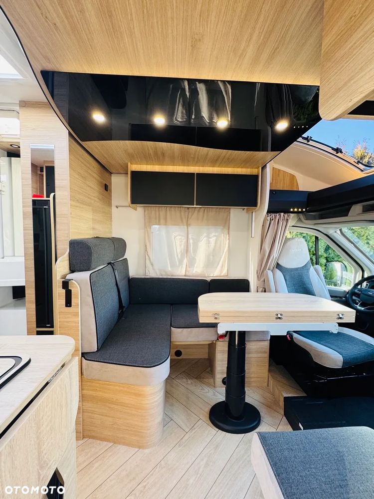 Ford Chausson 627 GA Titanium Line - 19