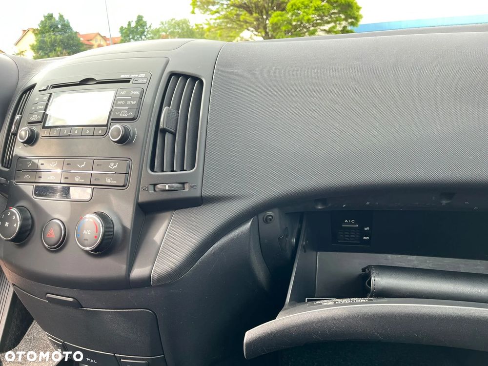 Hyundai i30 1.4 FIFA WM Edition - 25
