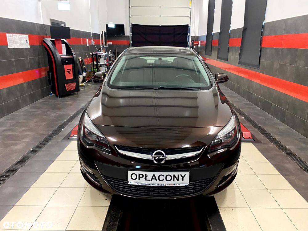 Opel Astra 1.4 ecoFLEX Cosmo - 4