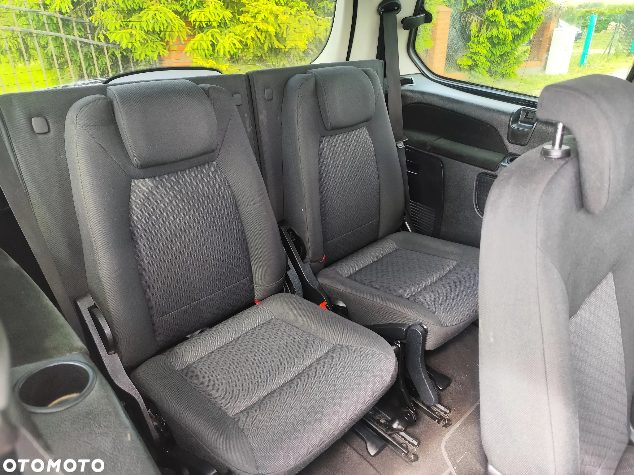 Ford Galaxy 2.0 TDCi Ghia - 11