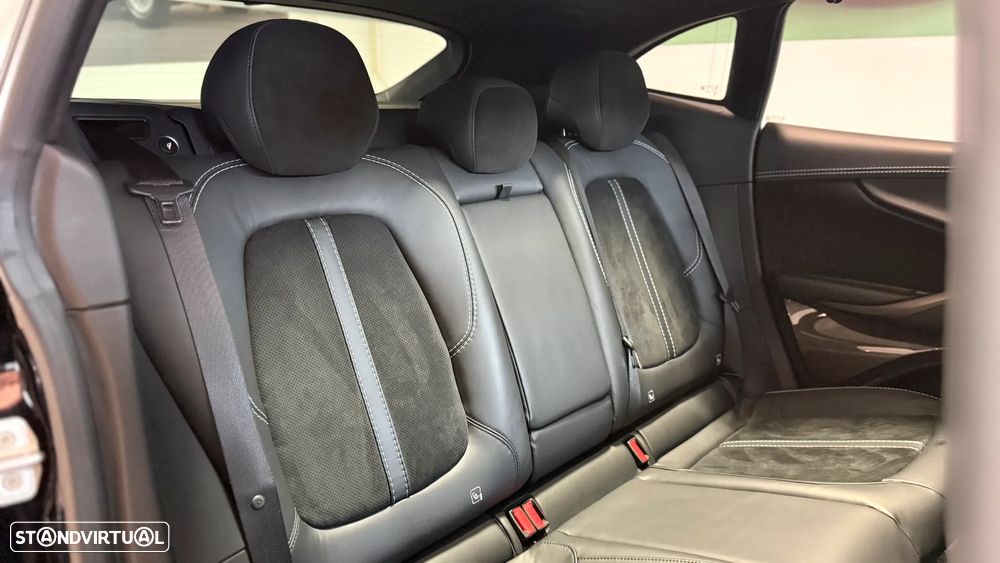 Aston Martin DBX 707 - 39