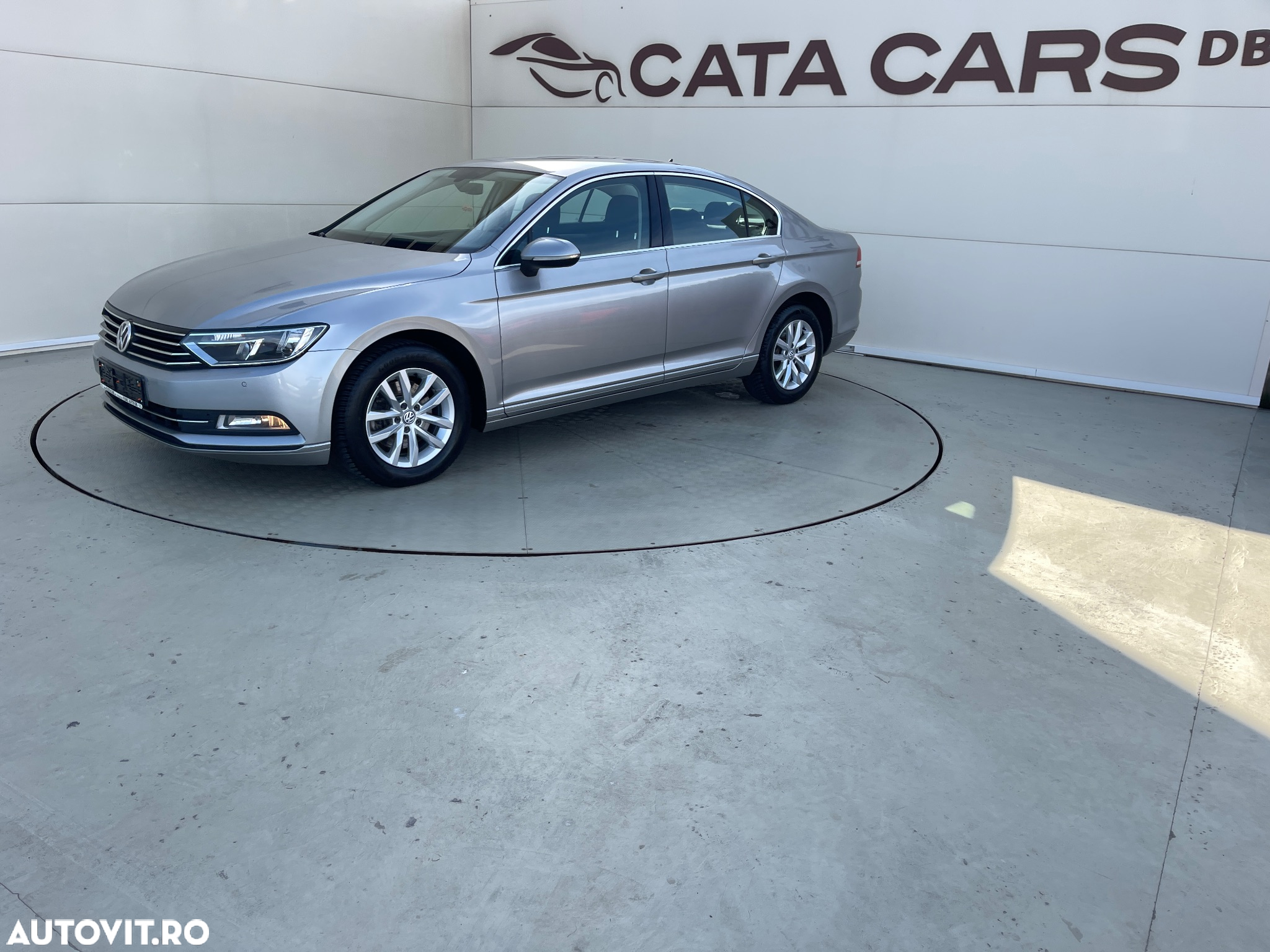 Volkswagen Passat - 5