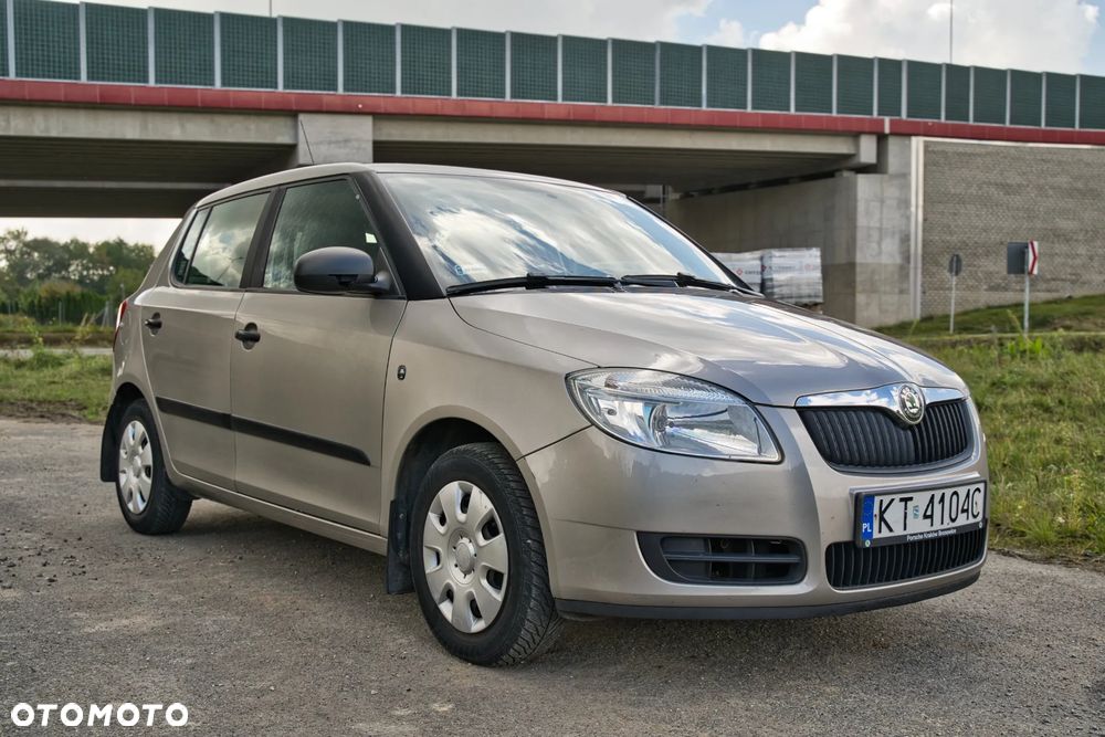 Skoda Fabia - 4