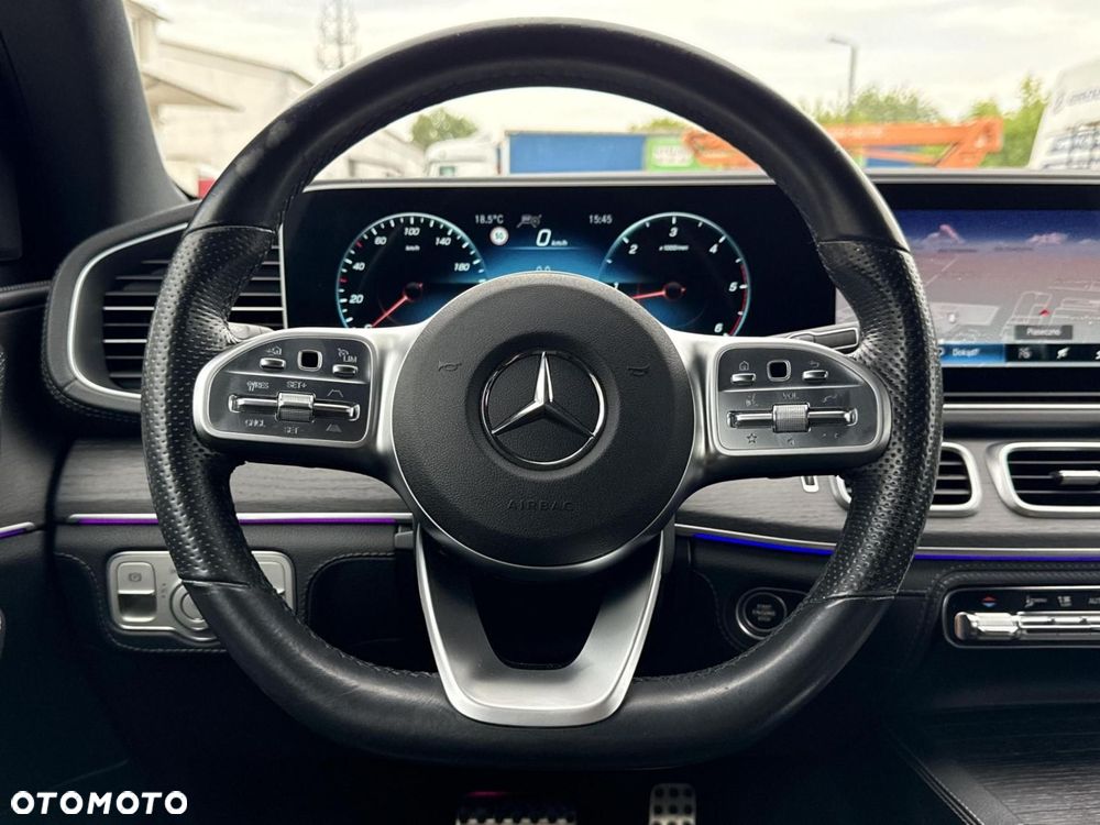 Mercedes-Benz GLS - 22