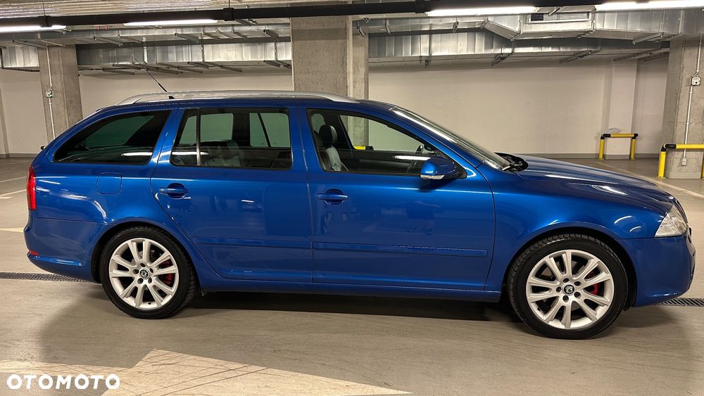 Skoda Octavia 2.0 TDI DPF RS - 3