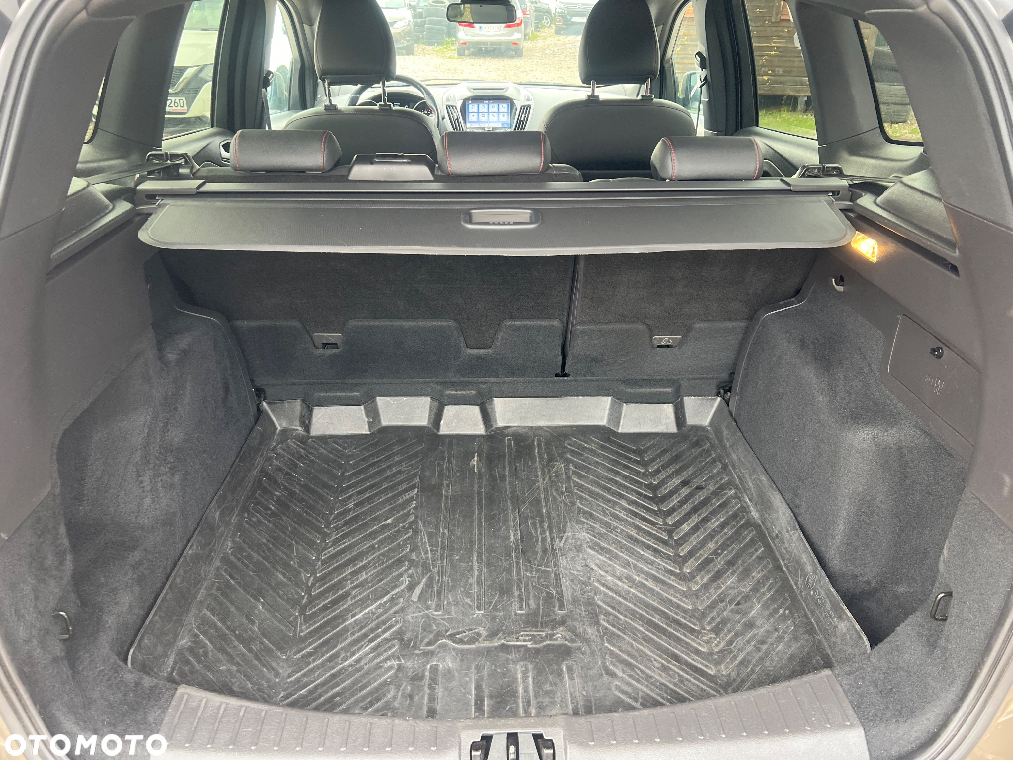 Ford Kuga 2.0 TDCi 4x4 ST-Line - 34