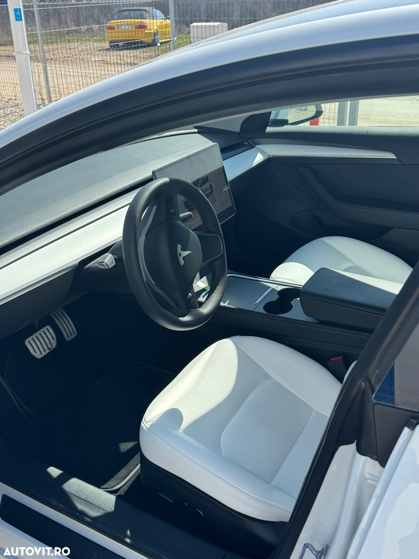Tesla Model 3 - 11