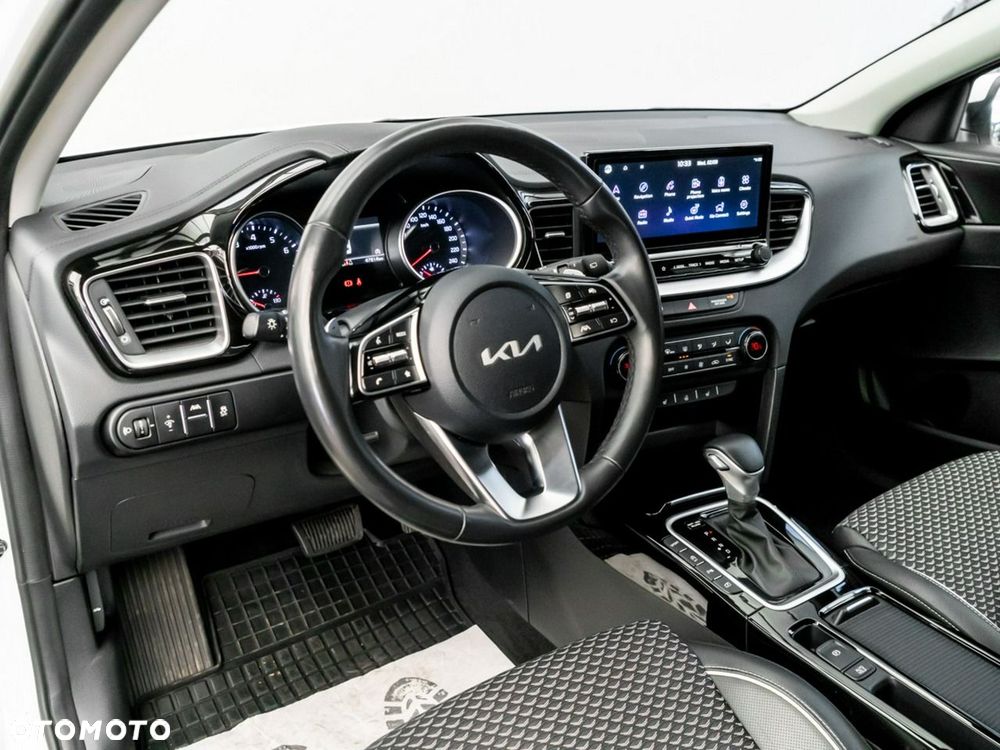 Kia Ceed 1.5 T-GDI Tribute DCT - 23