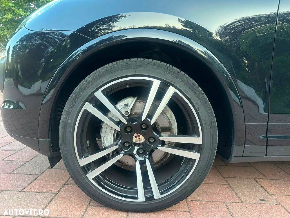 Porsche Cayenne Platinum Edition - 23