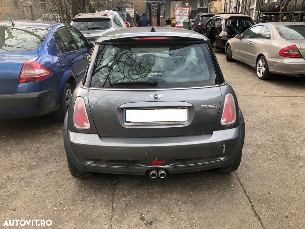 Dezmembrez Mini Cooper S 2005 gri argintiu - 7