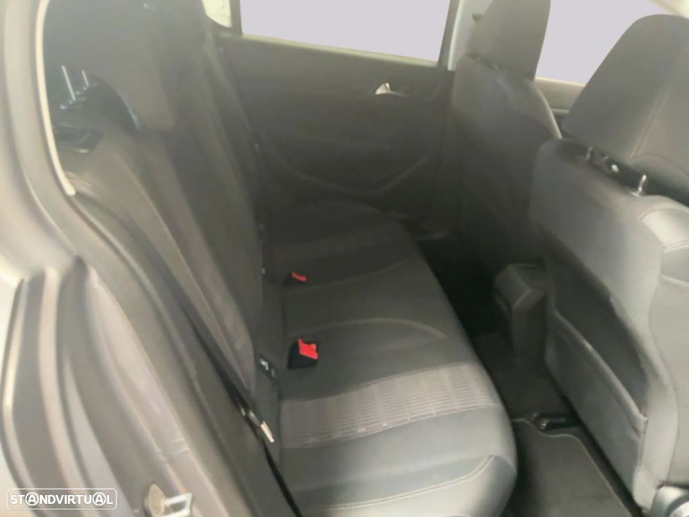 Peugeot 308 - 6