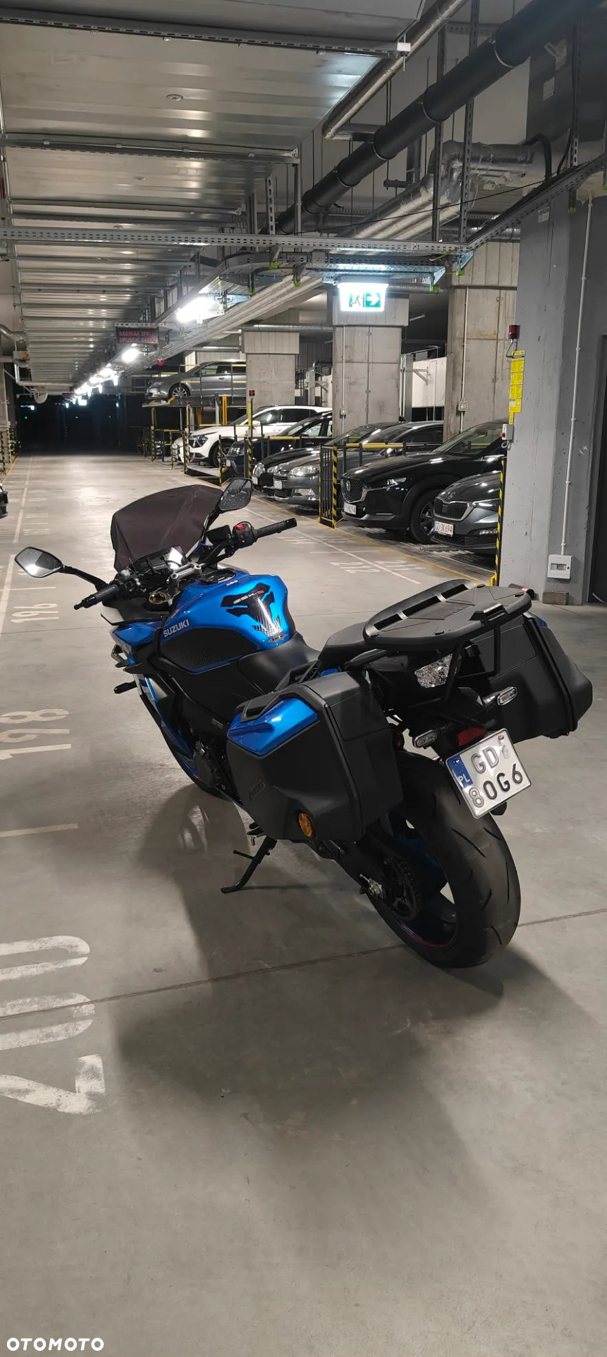 Suzuki GSX 1000 - 8
