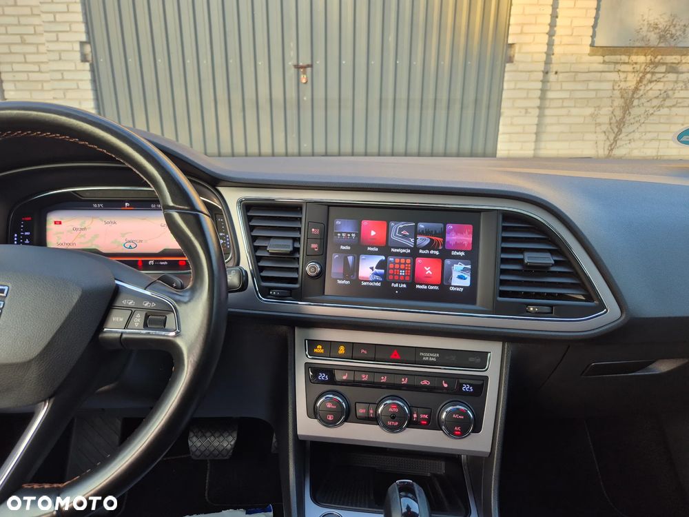 Seat Leon 2.0 TSI 4Drive DSG OPF X-Perience - 32