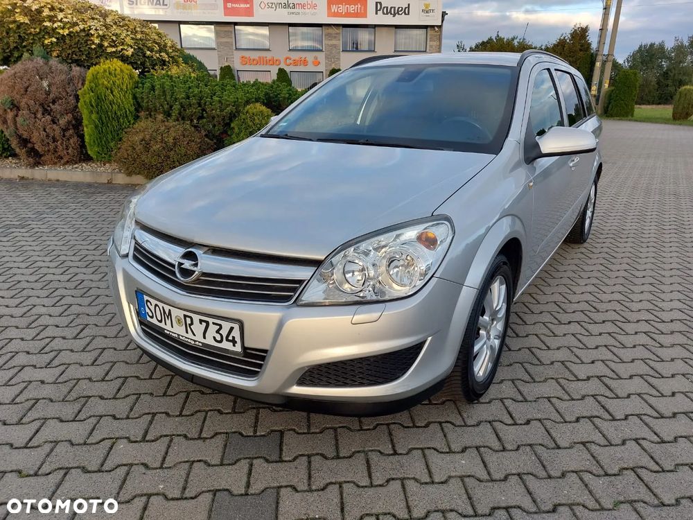 Opel Astra 1.8 Caravan Cosmo - 1