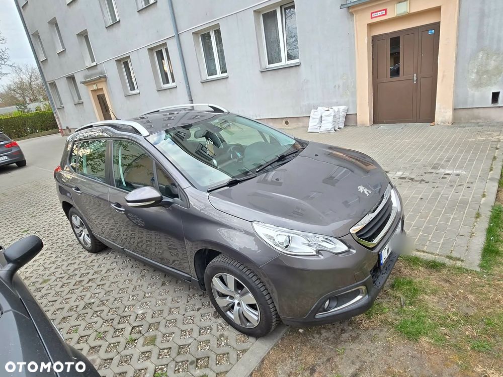 Peugeot 2008 1.2 Pure Tech Style - 3