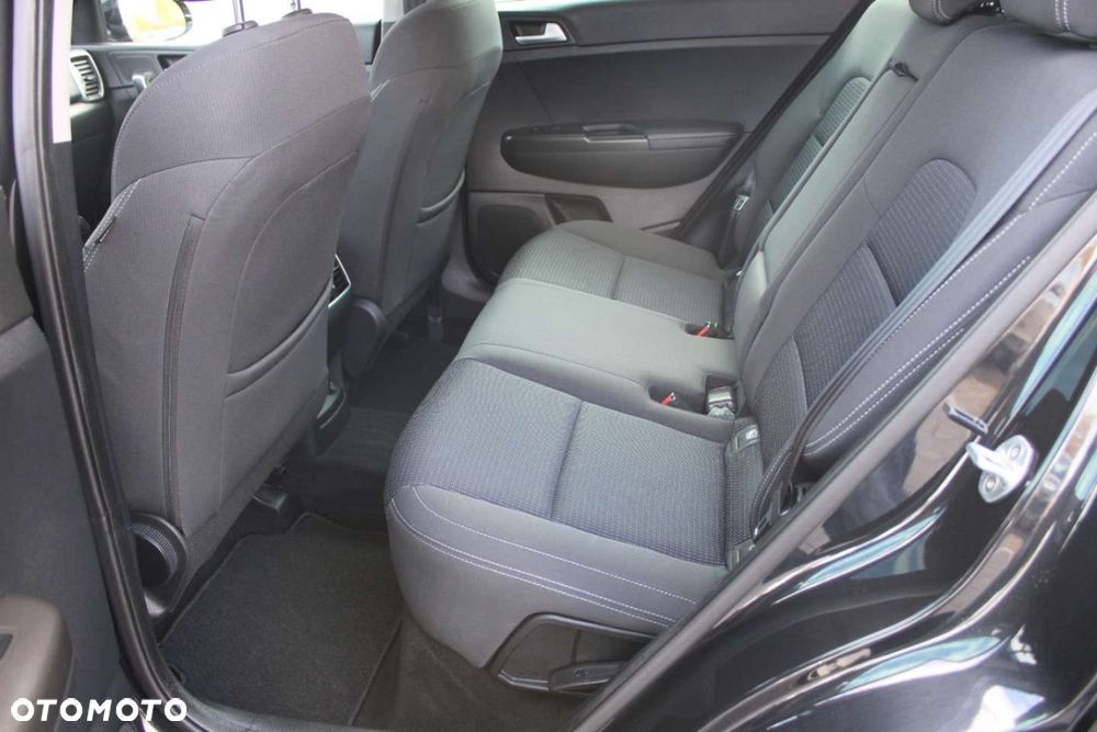 Kia Sportage 1.6 GDI 2WD Attract - 27