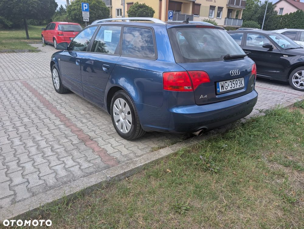 Audi A4 Avant - 11